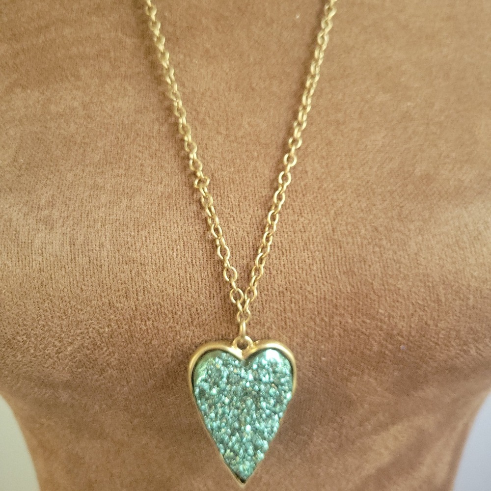 BCBGeneration Gold Tone Mint Green Faux Druzy Heart Pendant Necklace 26 Inch